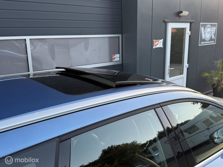 Vehicle Image 45