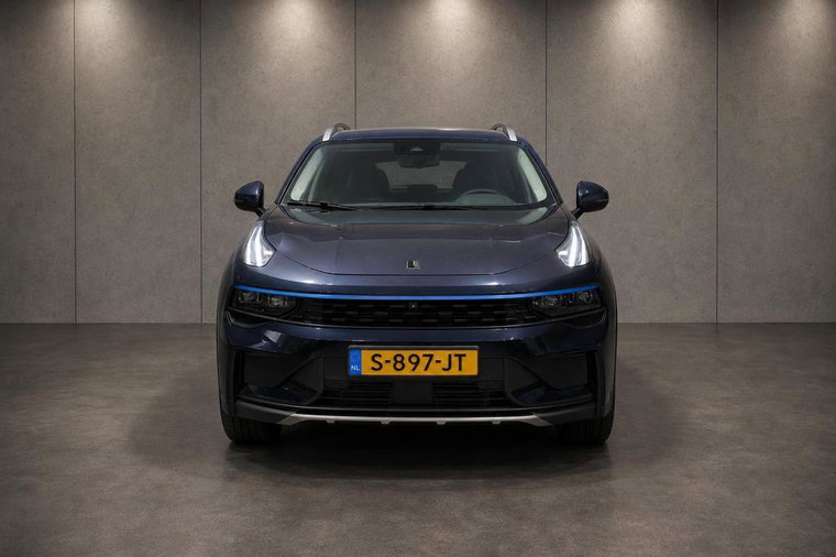 Vehicle Image 13