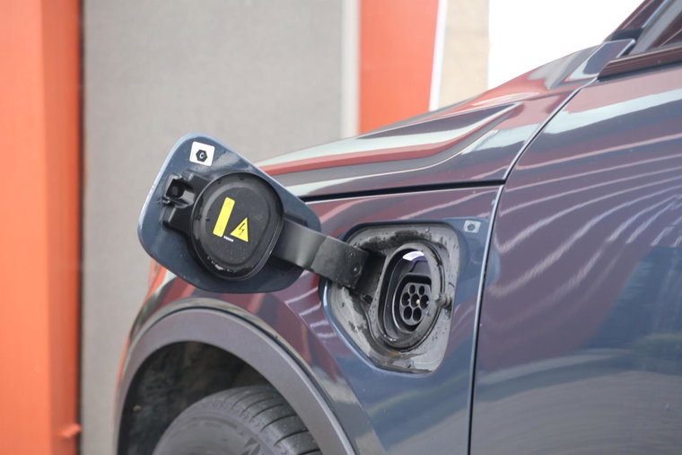 Vehicle Image 7