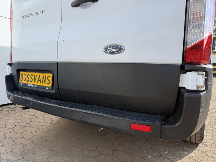 Vehicle Image 27