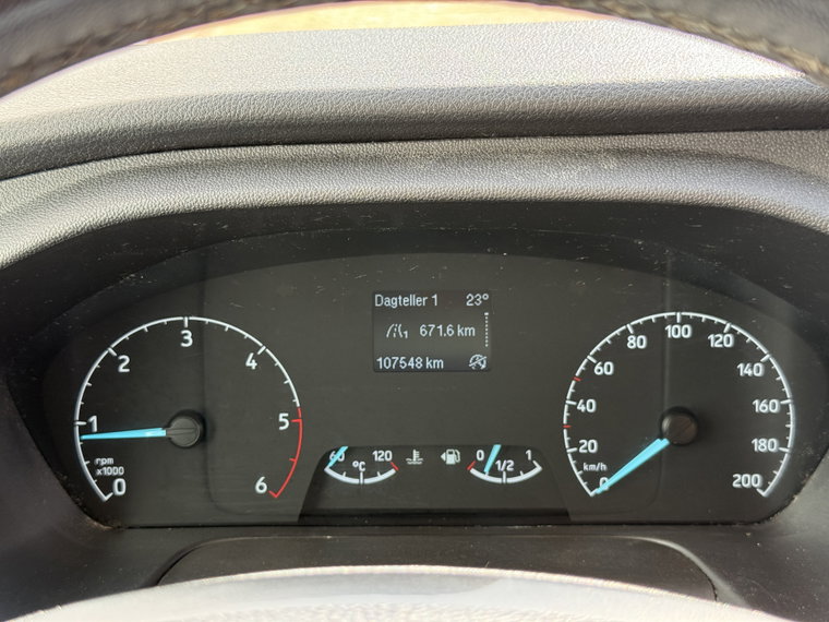 Vehicle Image 28