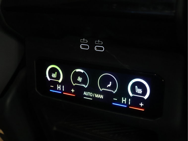 Vehicle Image 37
