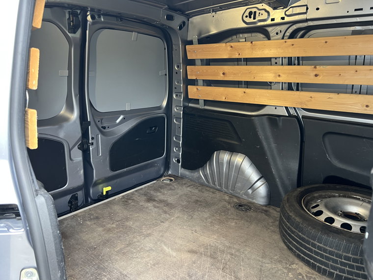 Vehicle Image 31