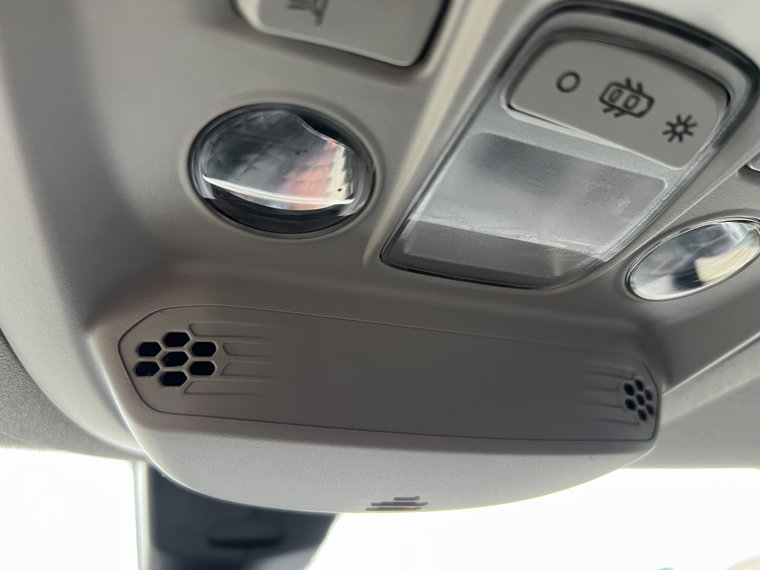 Vehicle Image 39