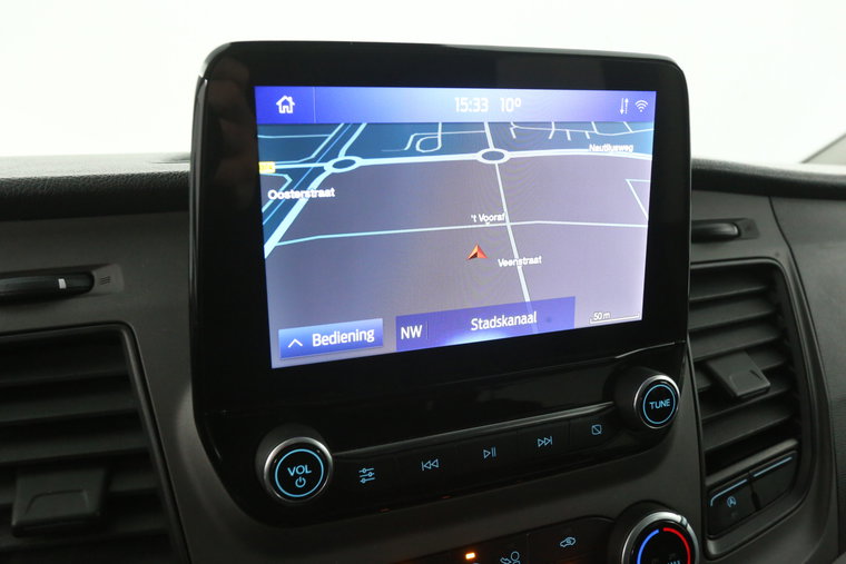 Vehicle Image 16