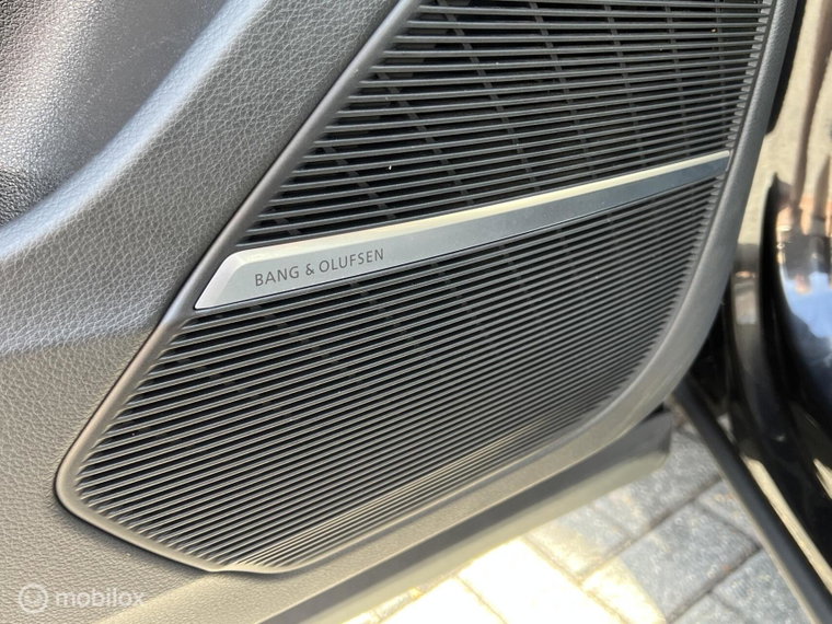 Vehicle Image 27