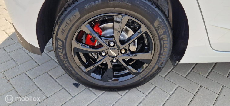 Vehicle Image 20