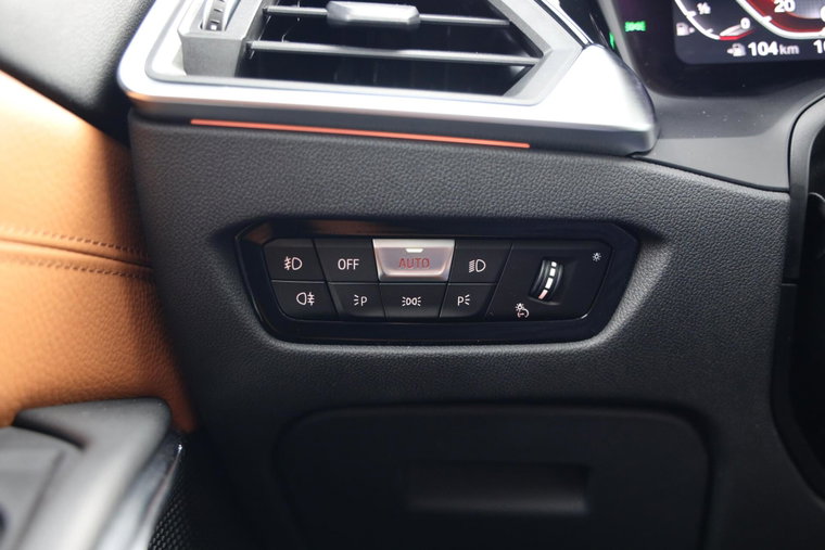 Vehicle Image 26