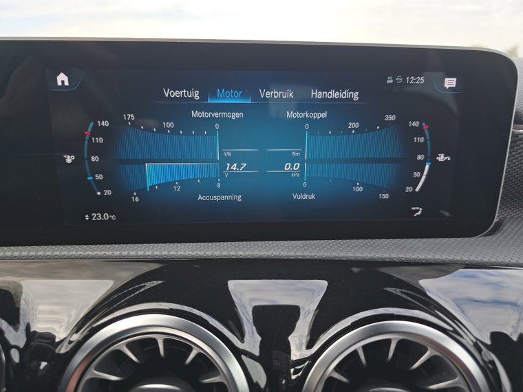 Vehicle Image 52