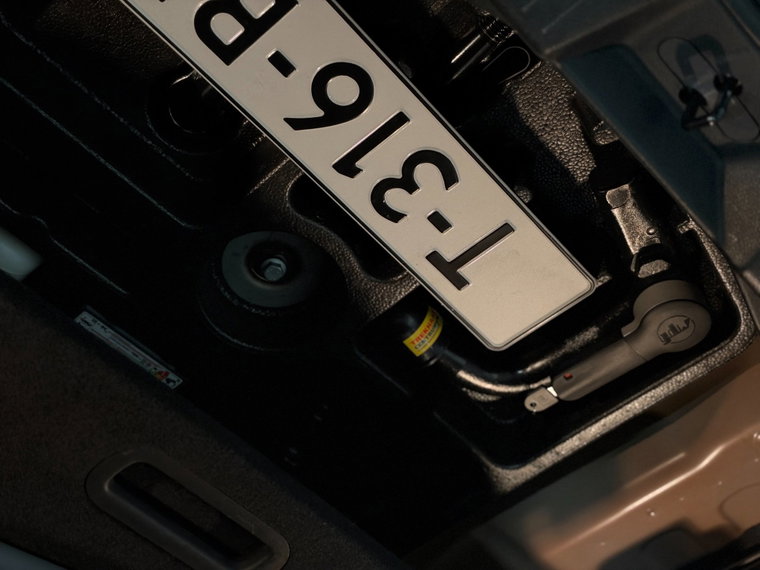 Vehicle Image 20