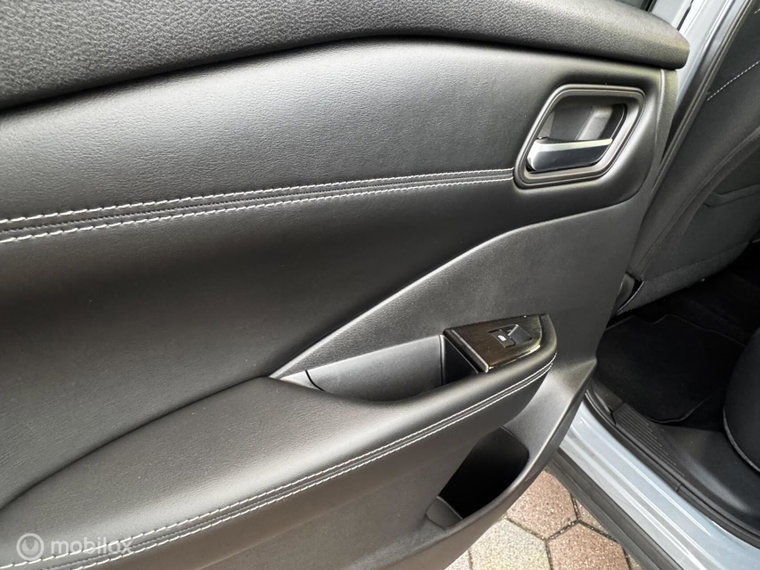 Vehicle Image 26