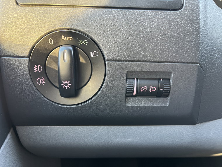 Vehicle Image 33