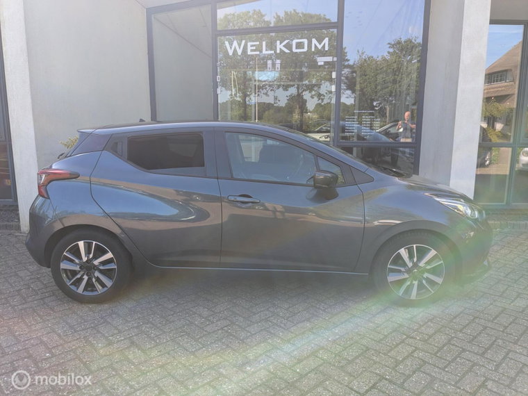 Vehicle Image 17