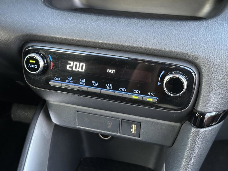 Vehicle Image 17