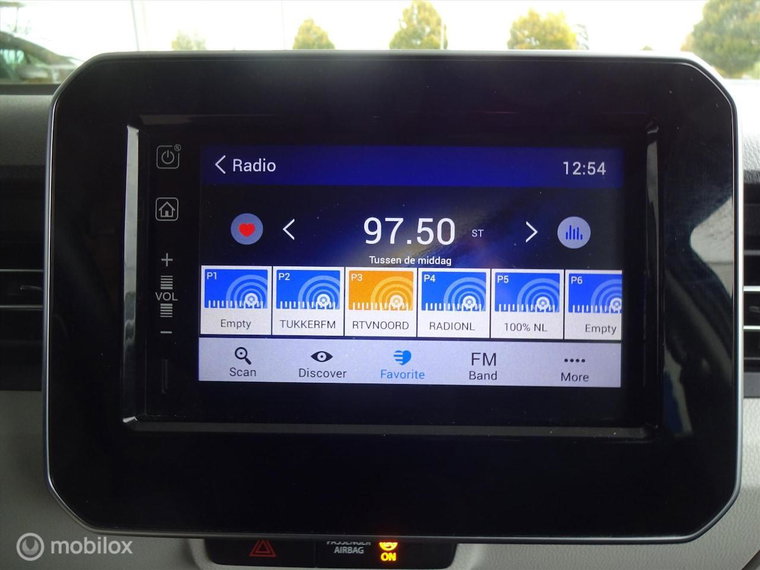 Vehicle Image 12