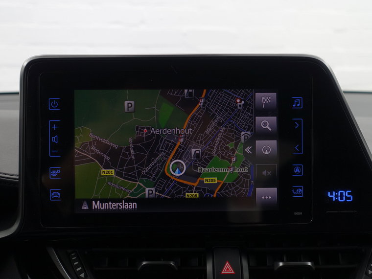 Vehicle Image 10