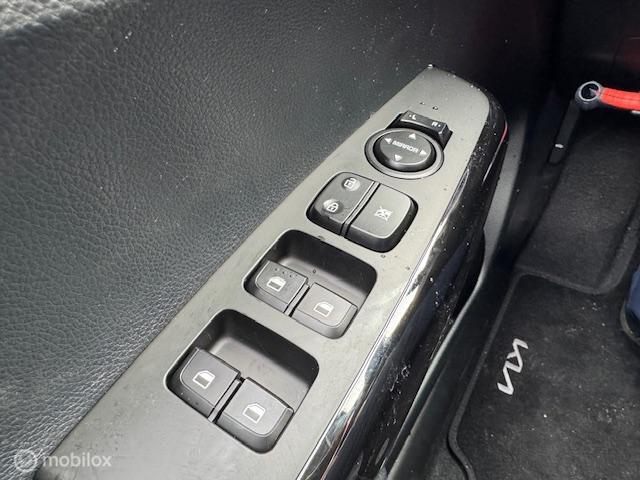 Vehicle Image 28