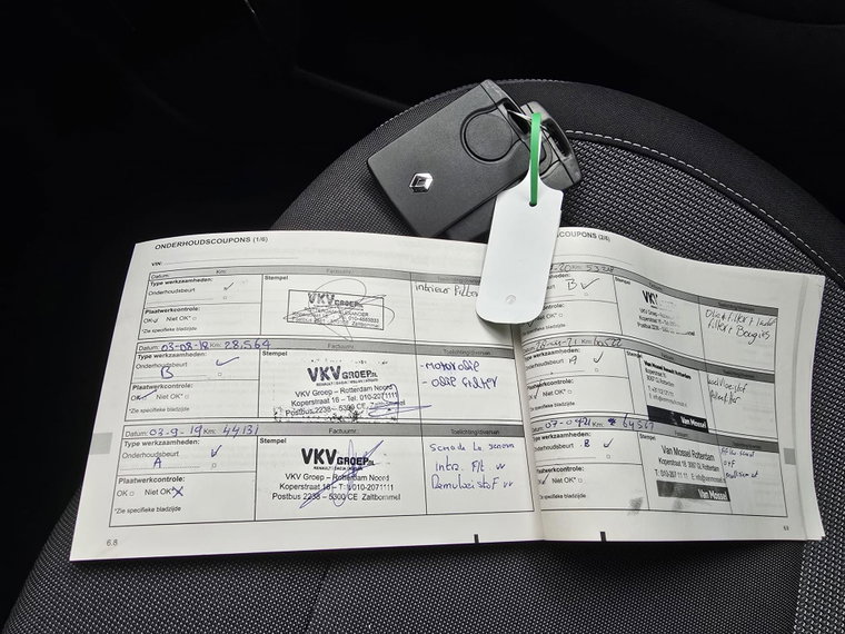 Vehicle Image 30
