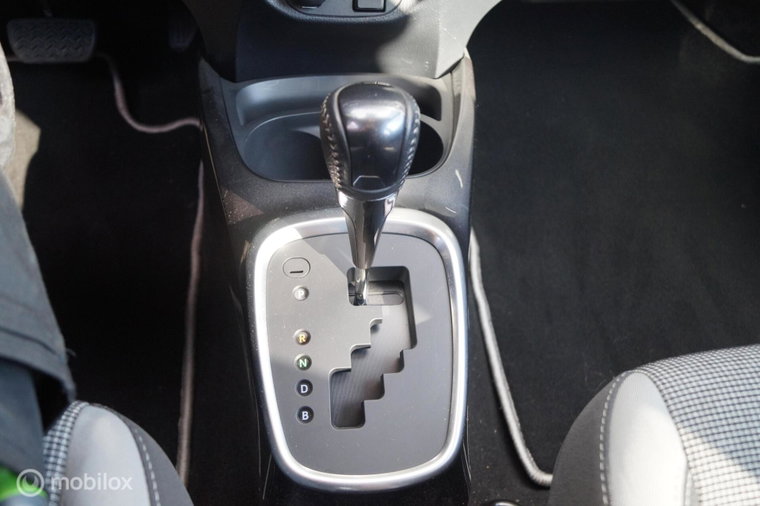 Vehicle Image 33