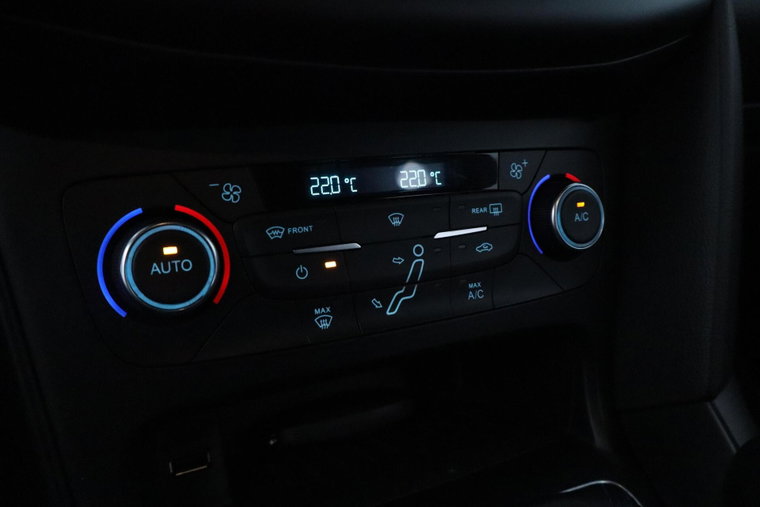 Vehicle Image 27