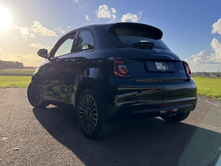 Vehicle Image 35