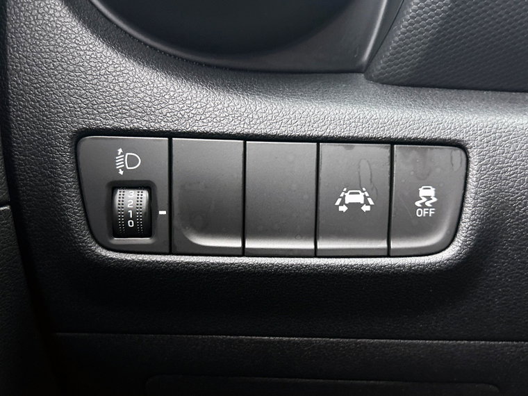 Vehicle Image 27