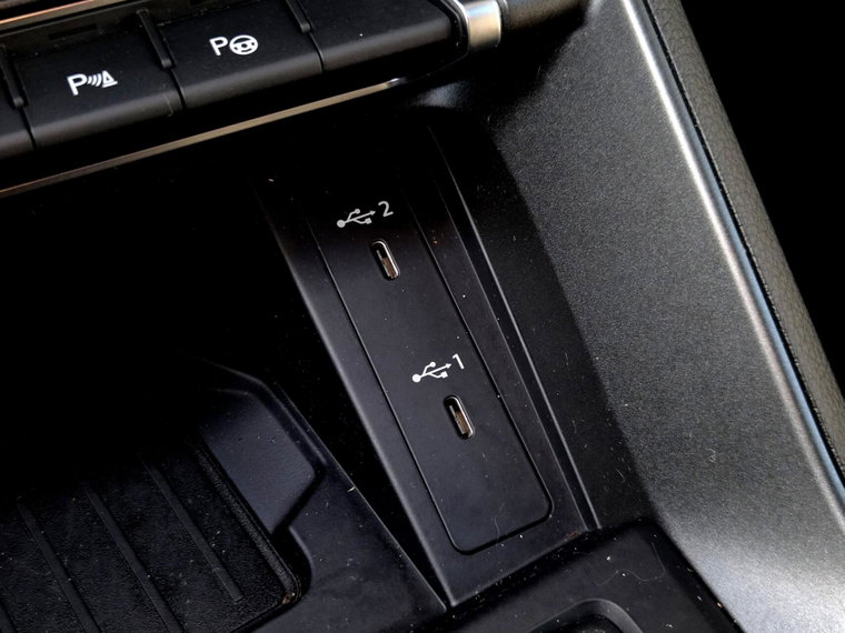Vehicle Image 39