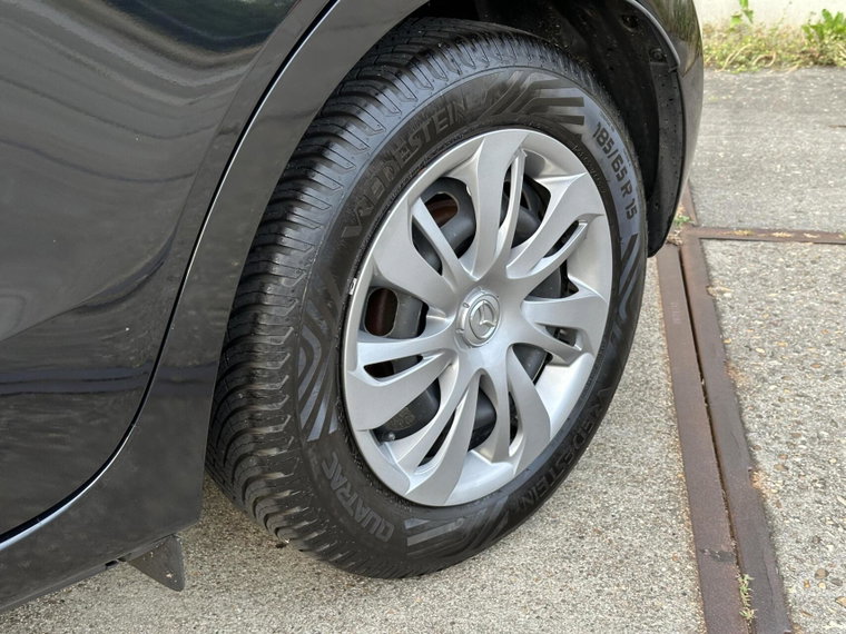 Vehicle Image 21