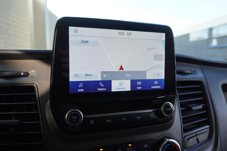 Vehicle Image 12
