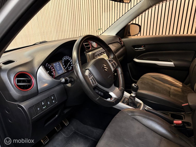 Vehicle Image 11