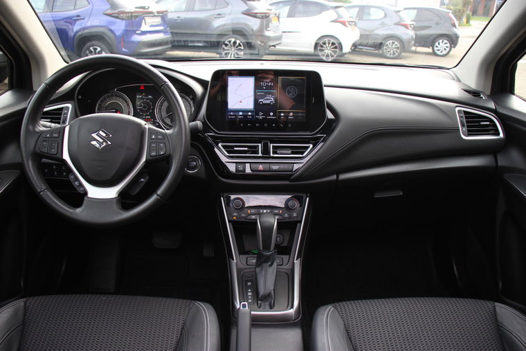 Vehicle Image 7