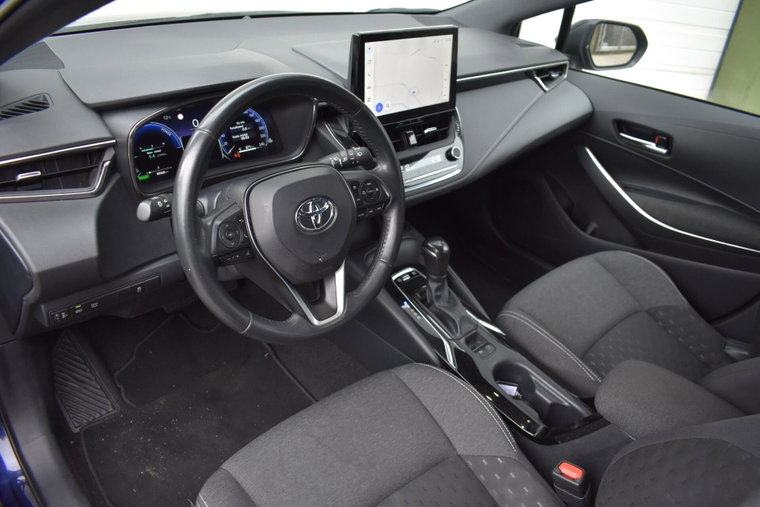 Vehicle Image 10