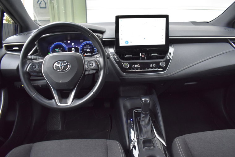 Vehicle Image 11