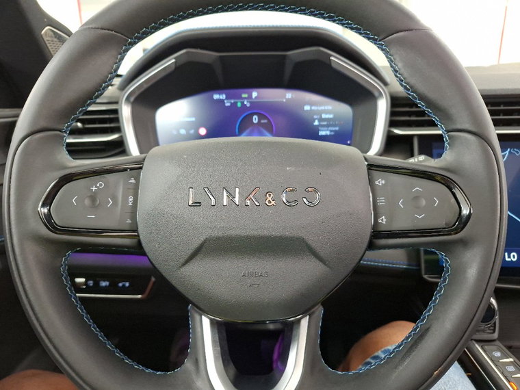 Vehicle Image 19