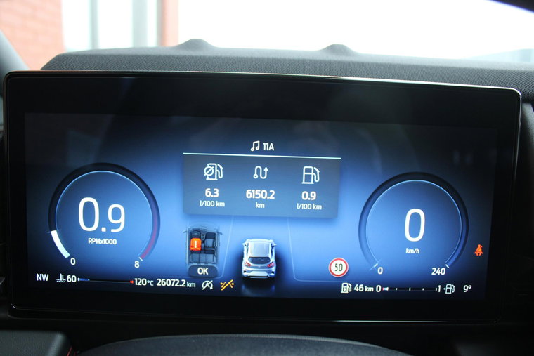 Vehicle Image 12