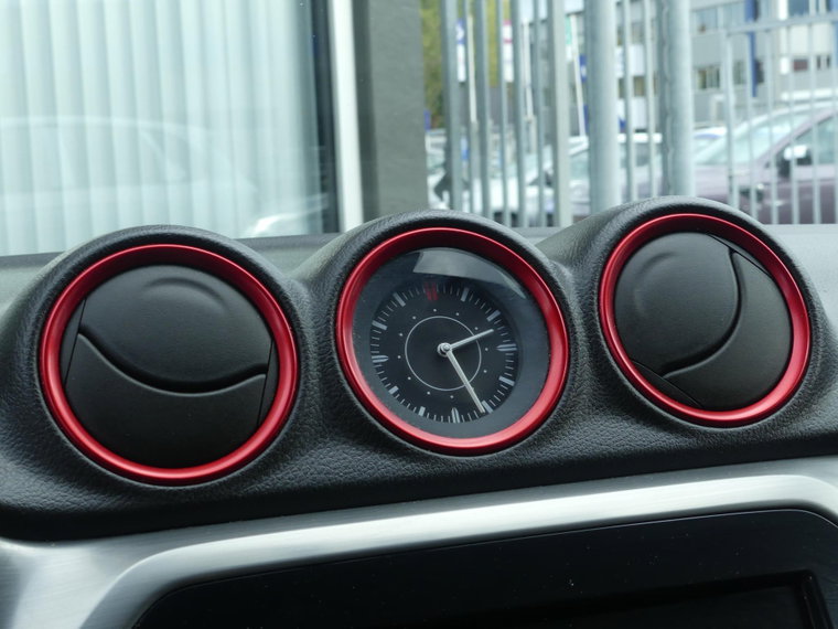 Vehicle Image 23