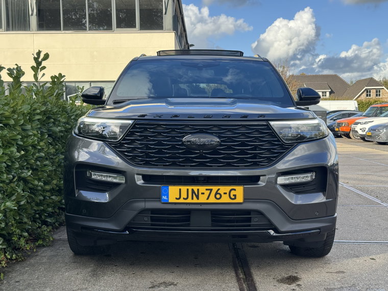 Vehicle Image 17
