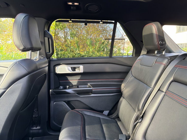 Vehicle Image 35