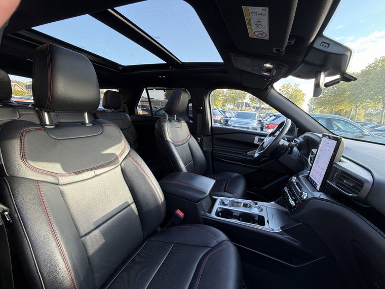 Vehicle Image 36