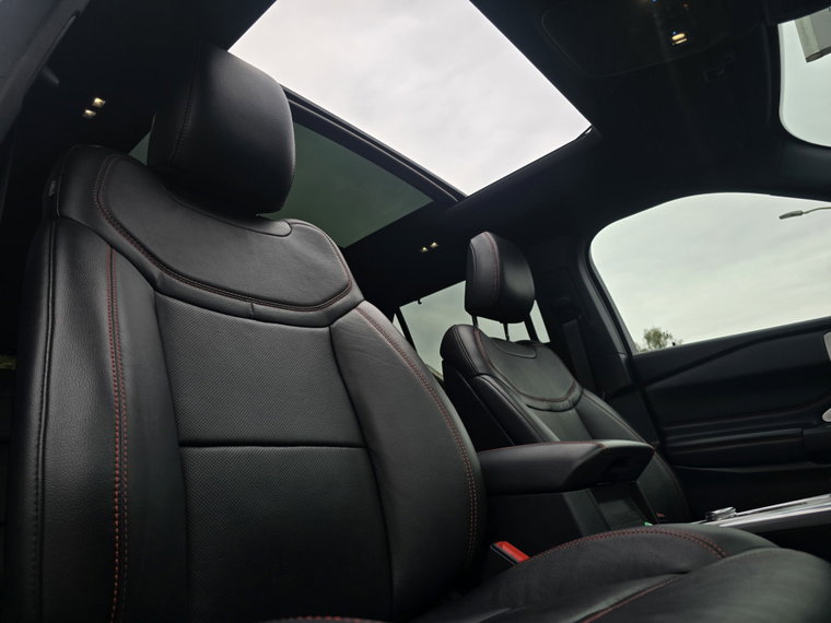 Vehicle Image 40