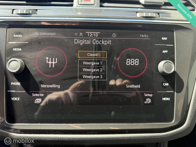 Vehicle Image 36
