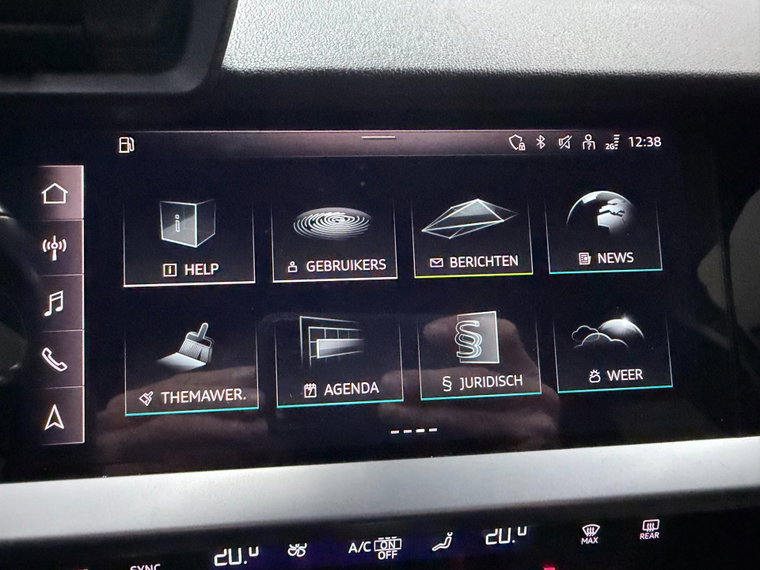 Vehicle Image 36