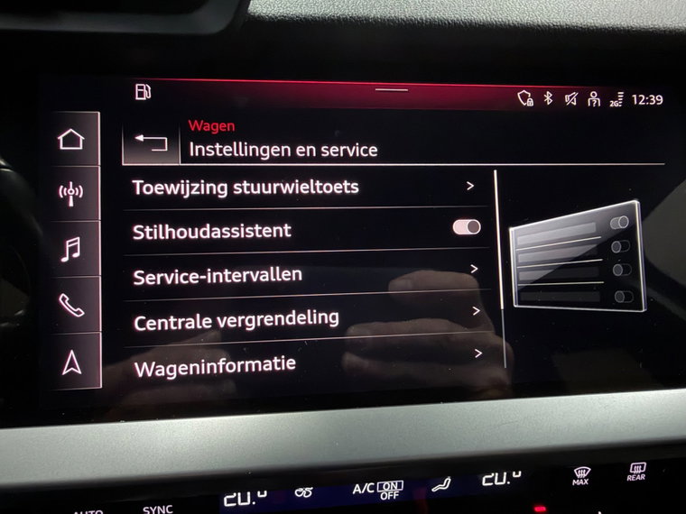 Vehicle Image 42