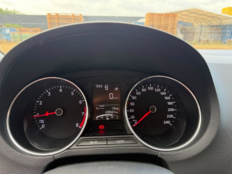 Vehicle Image 31