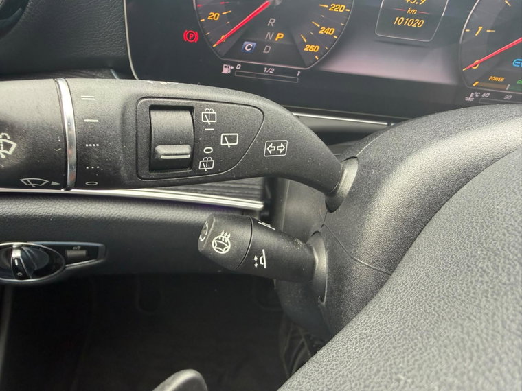 Vehicle Image 42