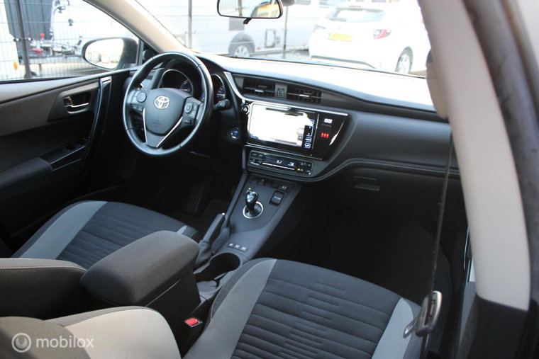 Vehicle Image 23
