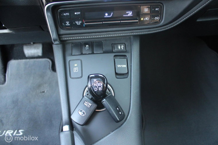 Vehicle Image 33