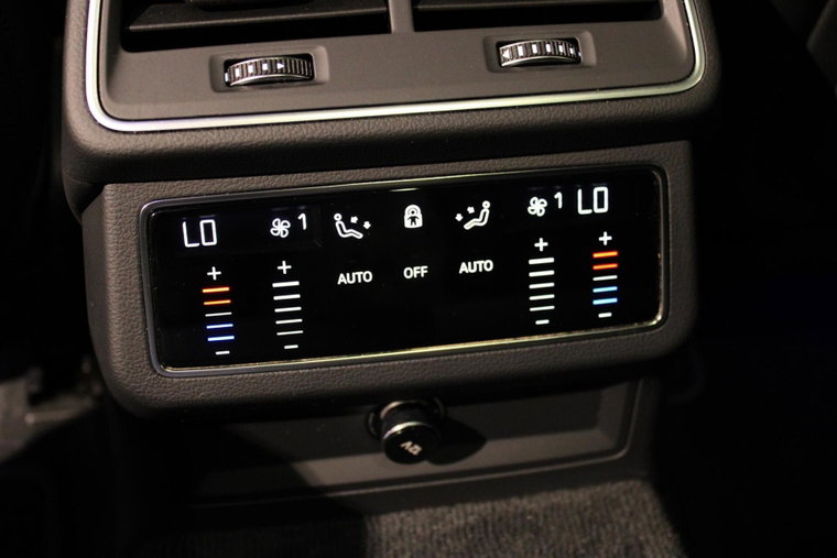 Vehicle Image 37