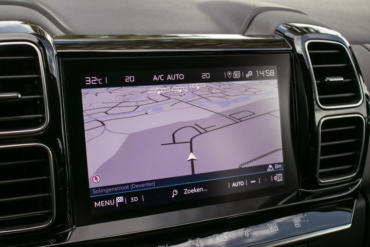 Vehicle Image 19