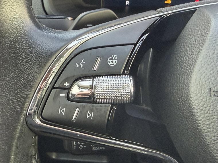 Vehicle Image 26
